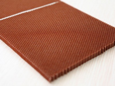 芳綸紙蜂窩與高性能纖維復(fù)合材料 制造工藝與應(yīng)用前景